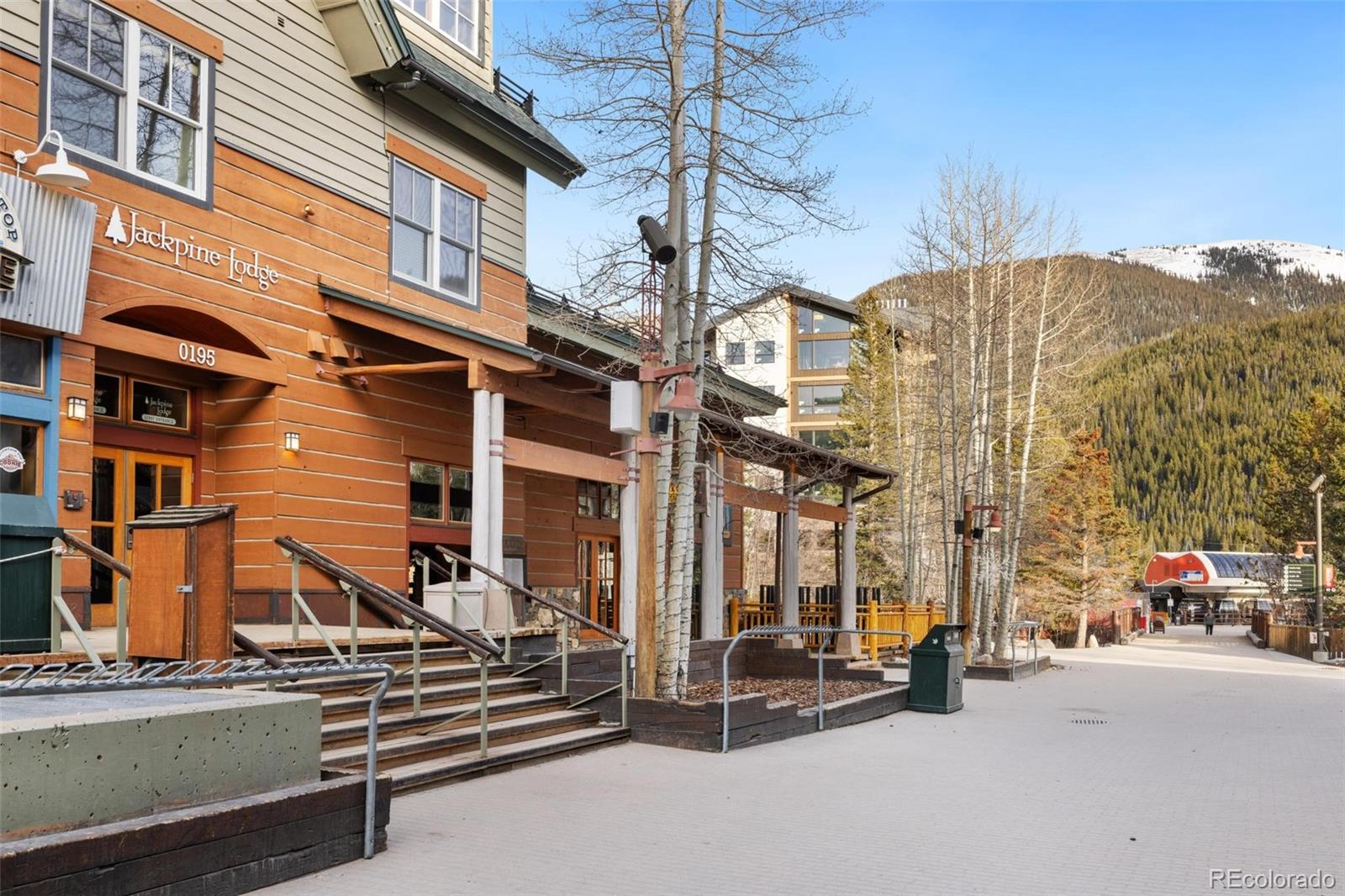 195 River Run Road 8008