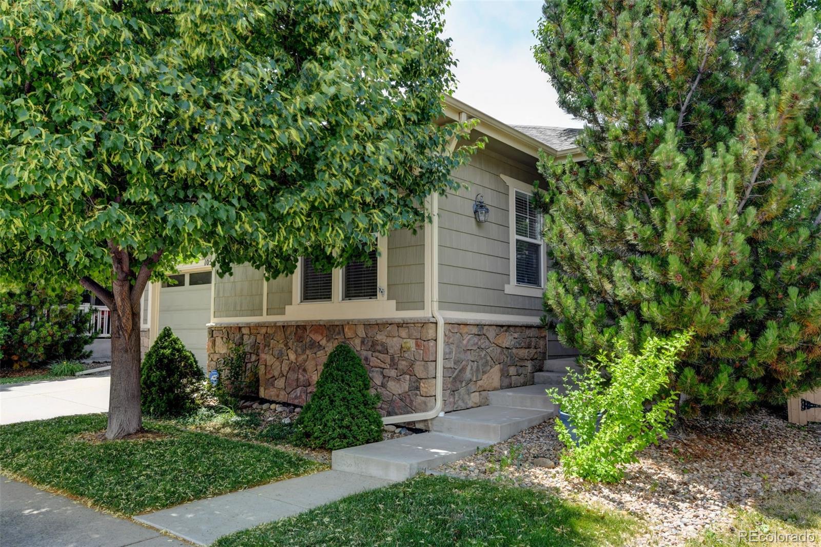 10571 Pearlwood Circle