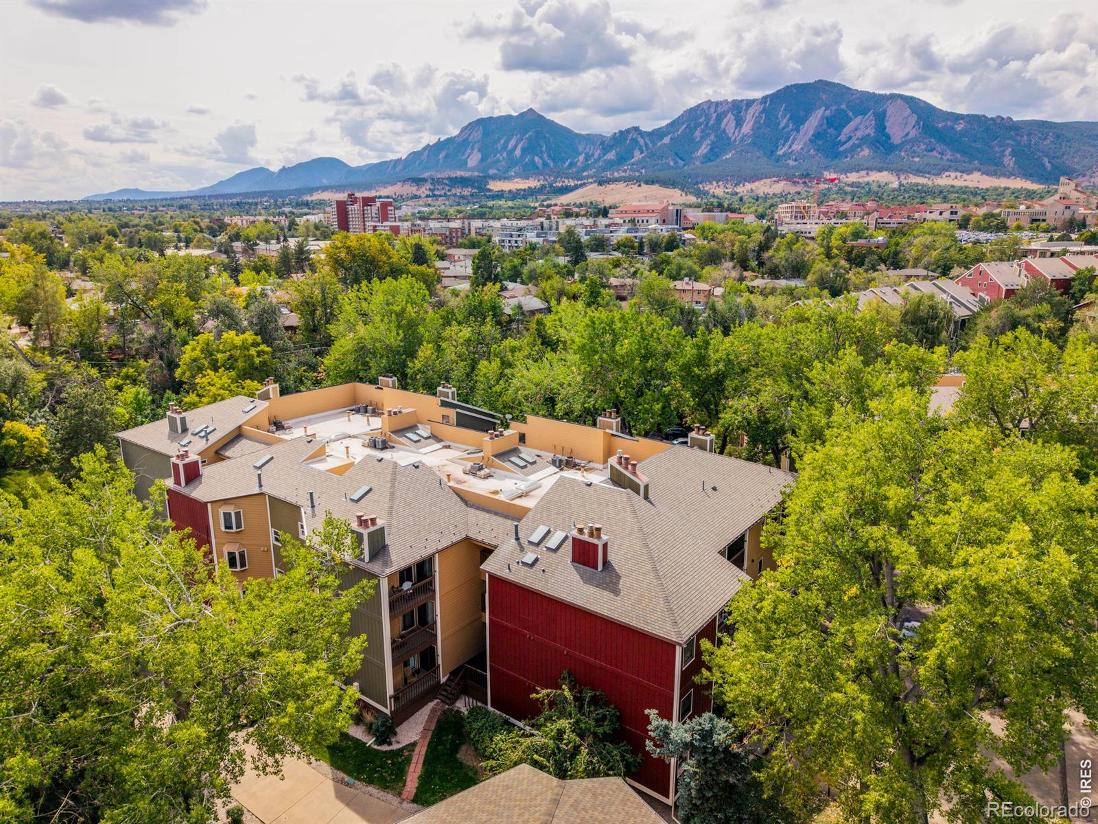 2960 Shadow Creek Drive 302