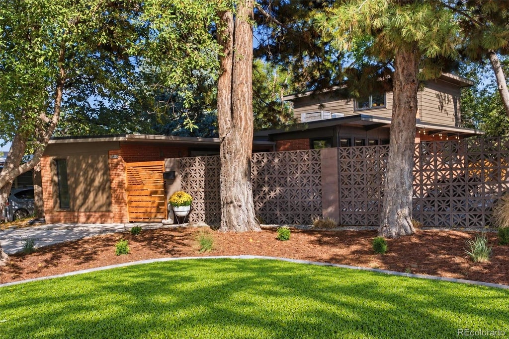 Photo of 1210 Ivy Street, Denver, CO 80220 (MLS # 4397828)