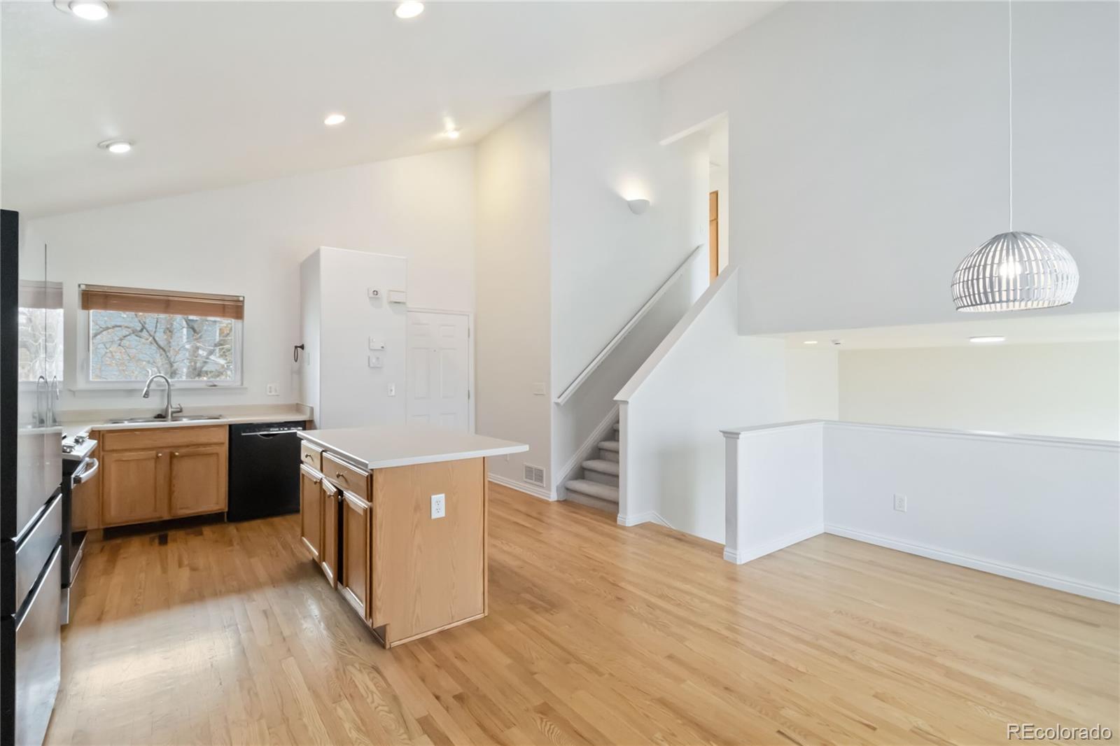 9417 E Missouri Avenue