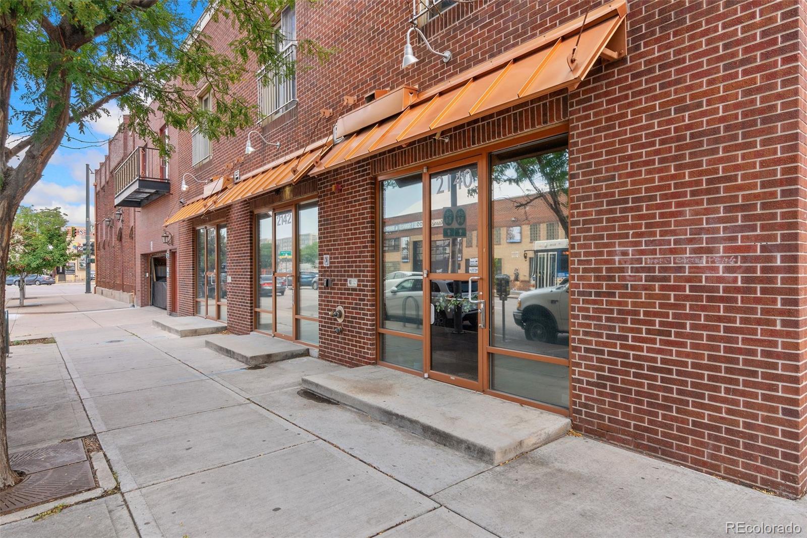 2142 Curtis Street 101