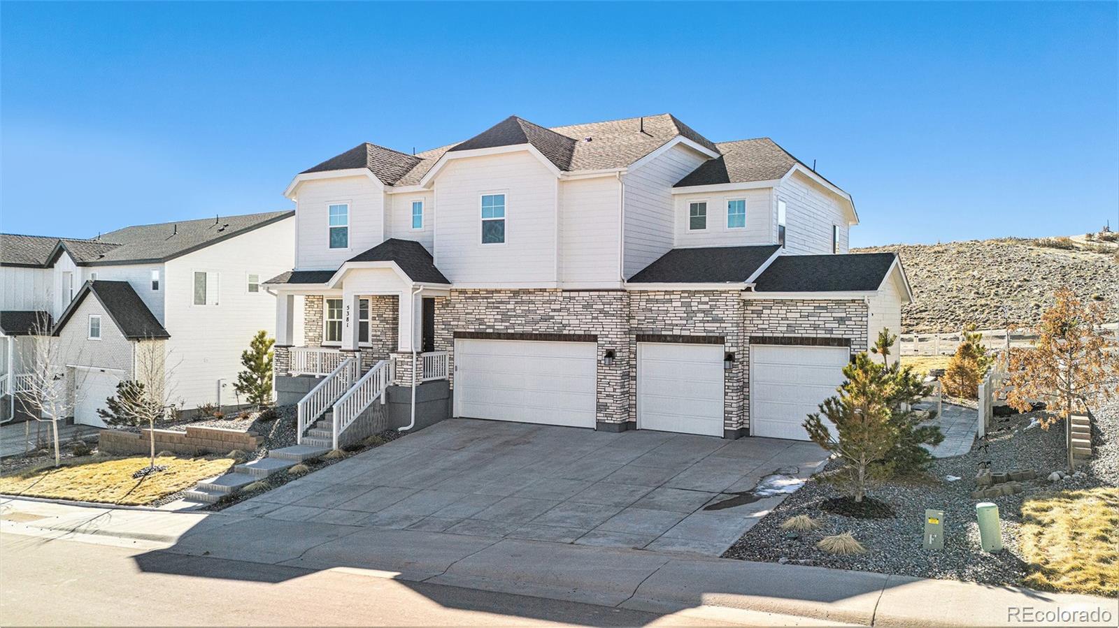 5381 Hickory Oaks Trail