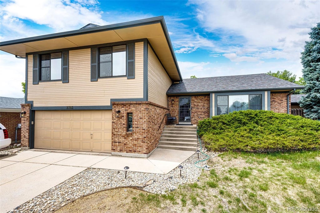 Photo of 2303 S Eldridge Court, Lakewood, CO 80228 (MLS # 3365235)