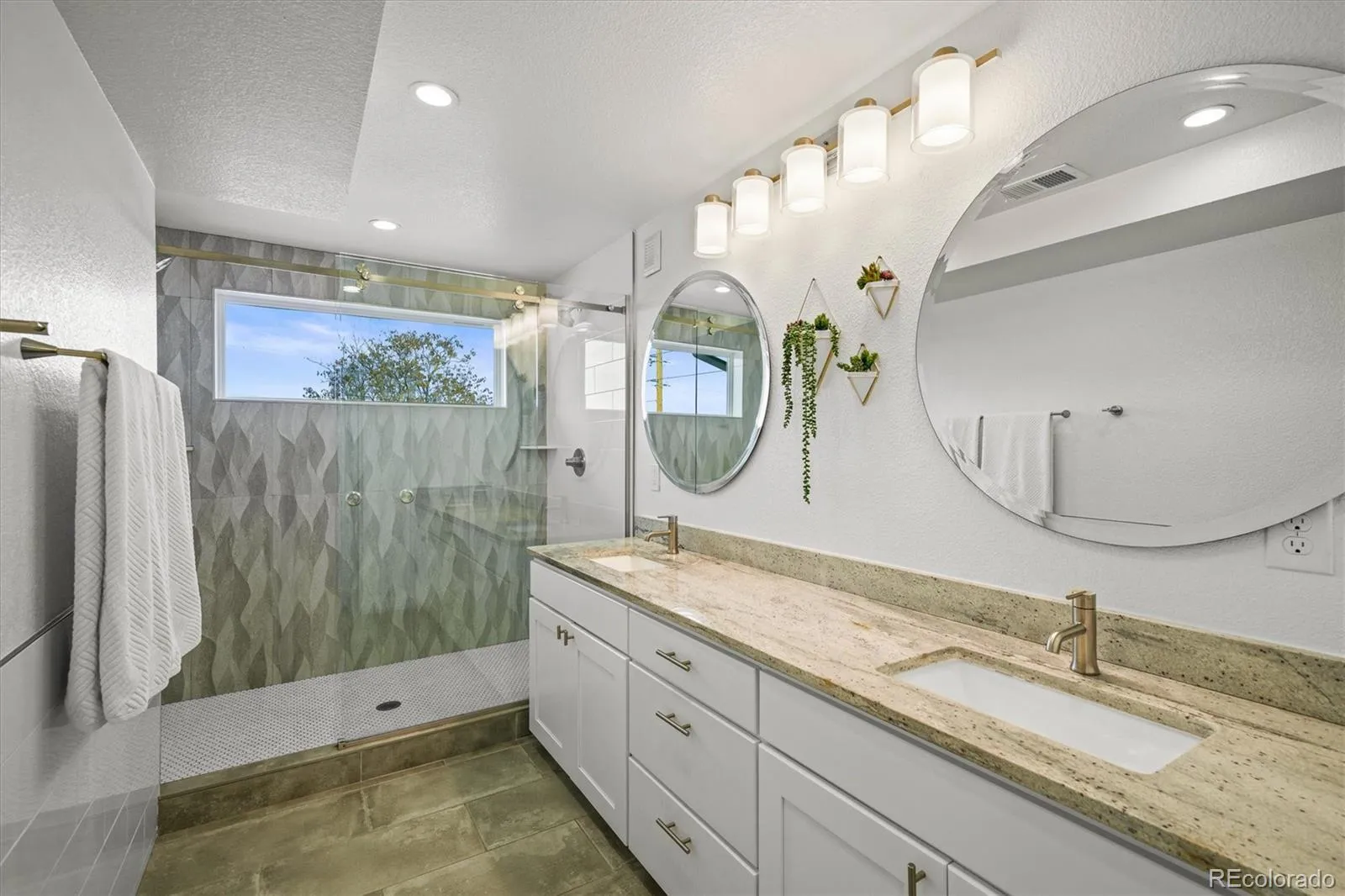 Denver, Colorado 80211, United States, 3 Bedrooms Bedrooms, ,3 BathroomsBathrooms,Residential,Active,8942