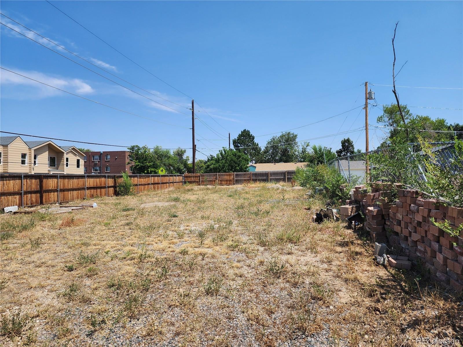 1392 Akron Street