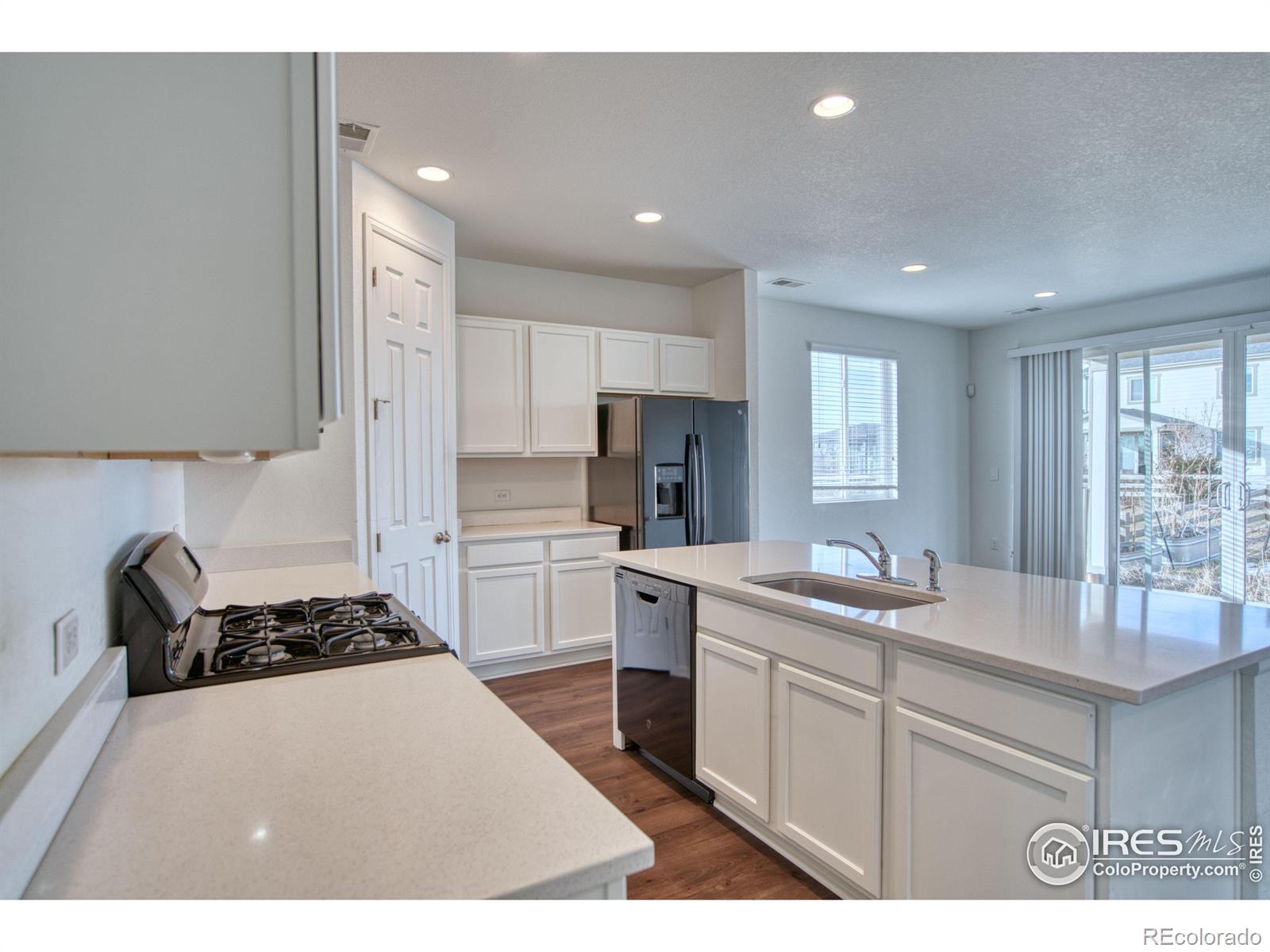 6325 Copper Drive, Erie, CO, 80516 4 6325 Copper Drive
