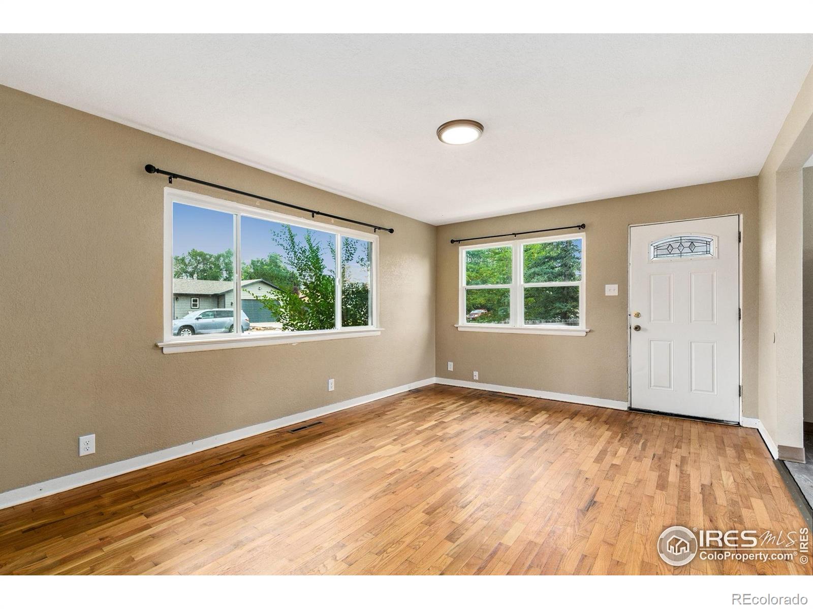 3725-3727 Henderson Avenue