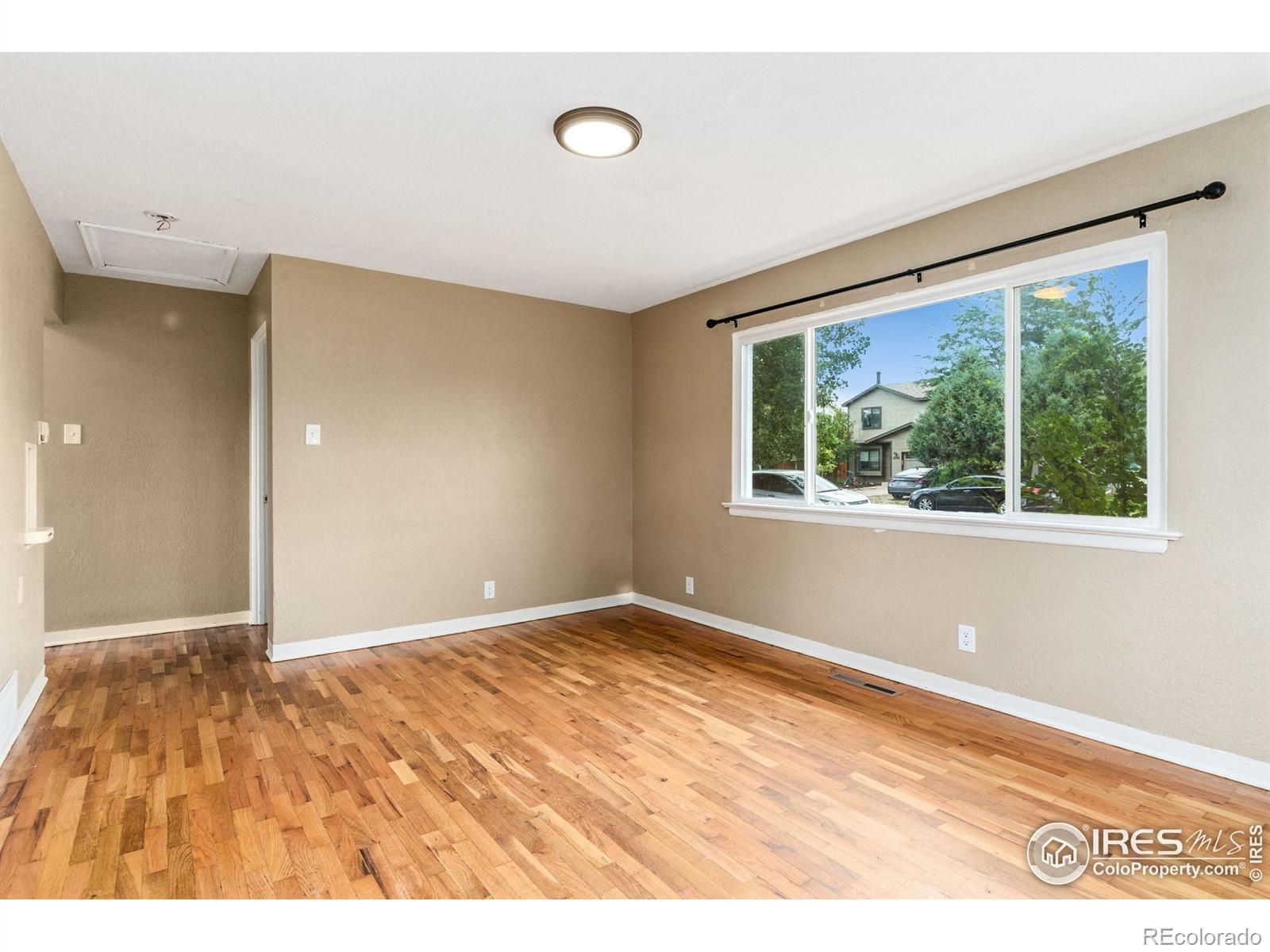 3725-3727 Henderson Avenue