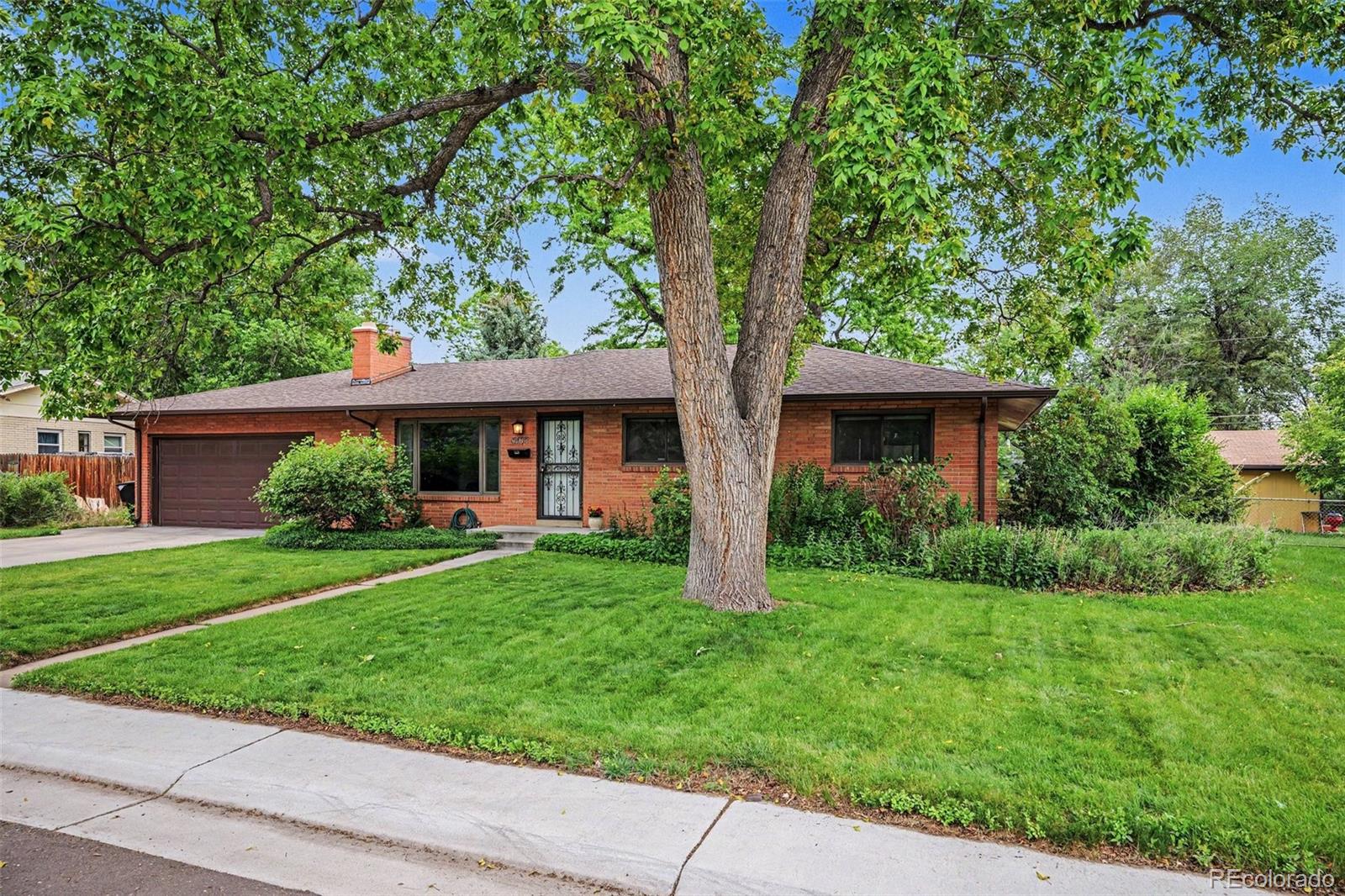4102 W Greenwood Place
