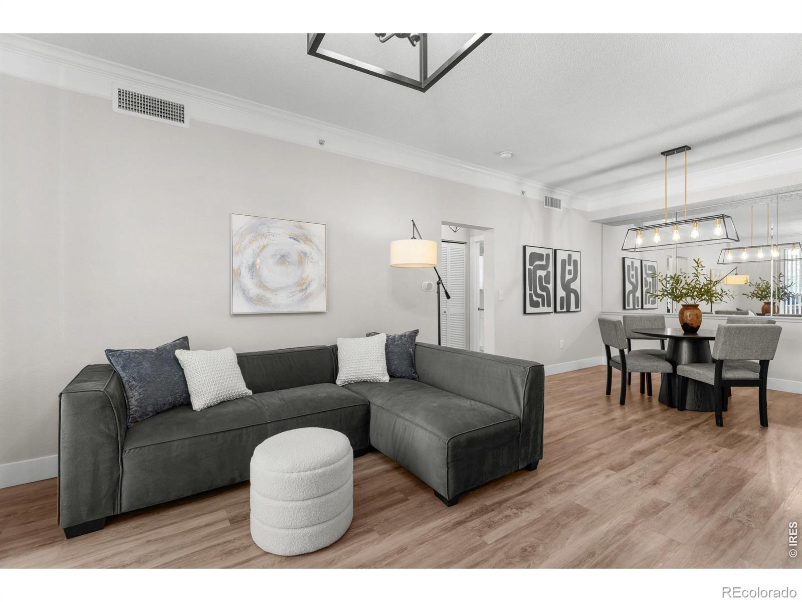 1827 Spaulding Circle