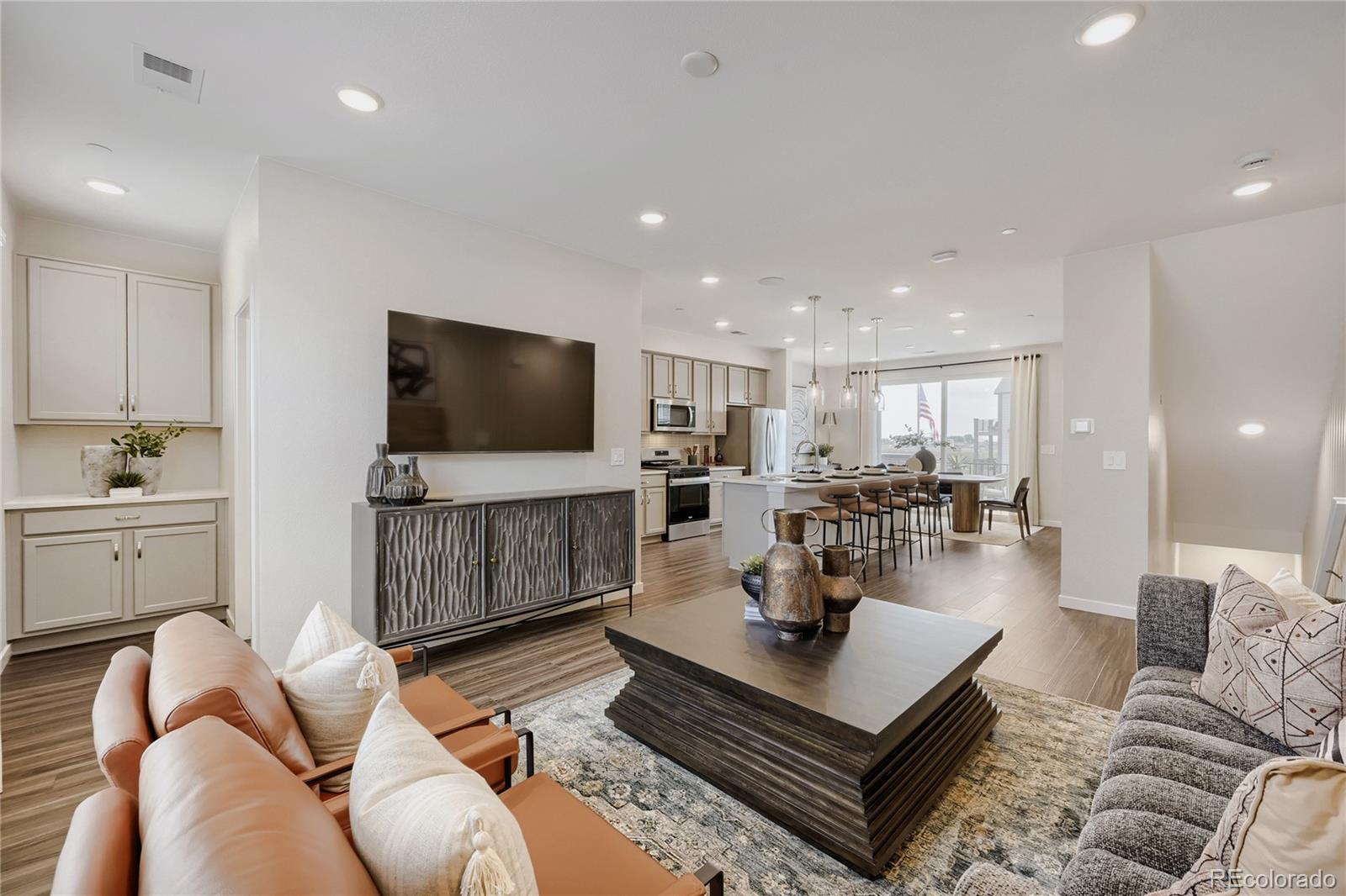 8724 Julian Court