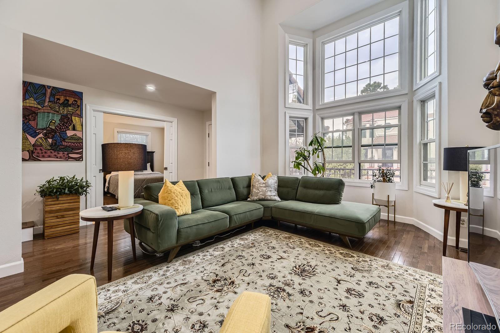 1600 S Quebec Way 8
