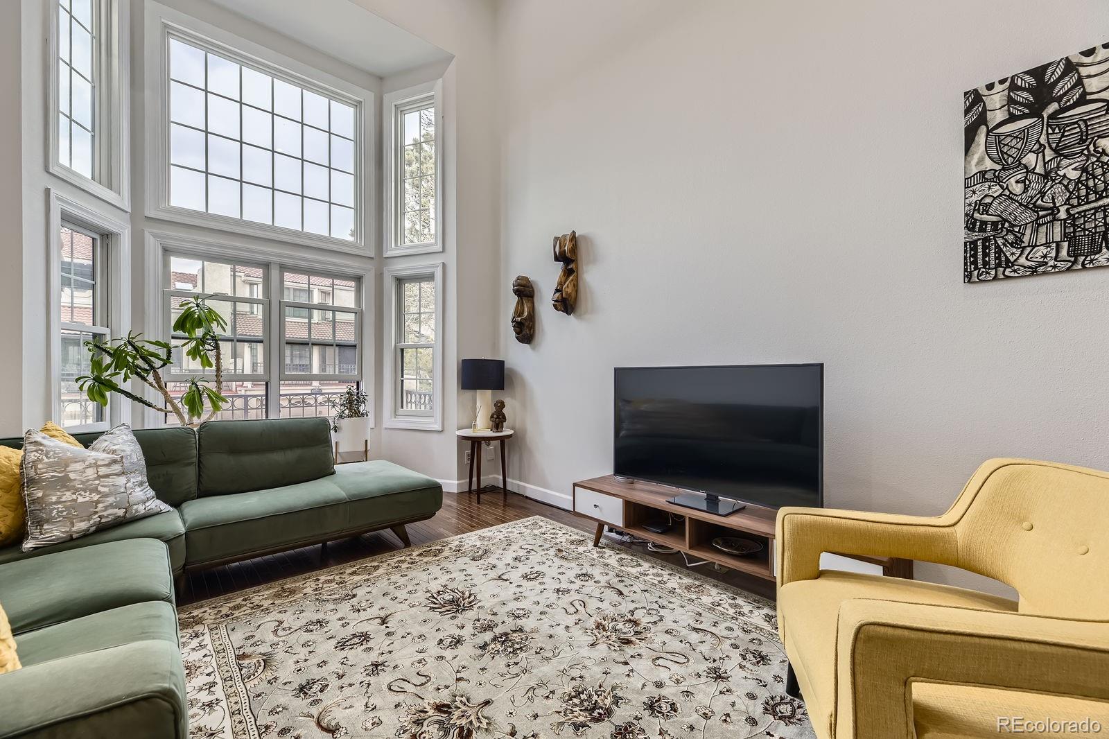 1600 S Quebec Way 8
