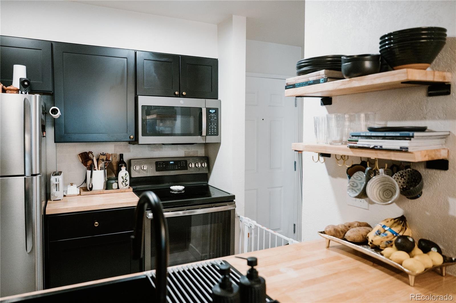 444 S Kittredge Street 100