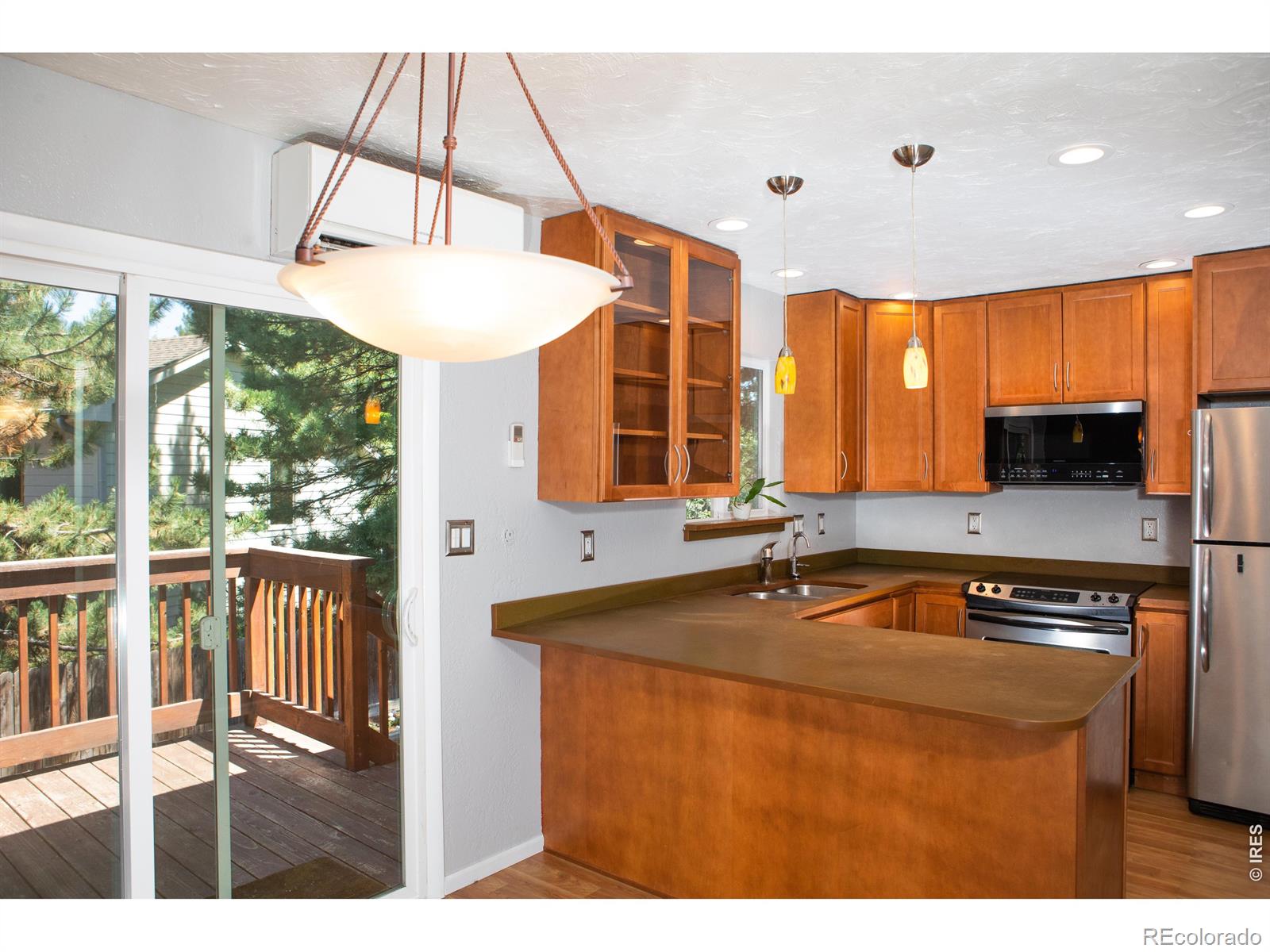 5481 White Place