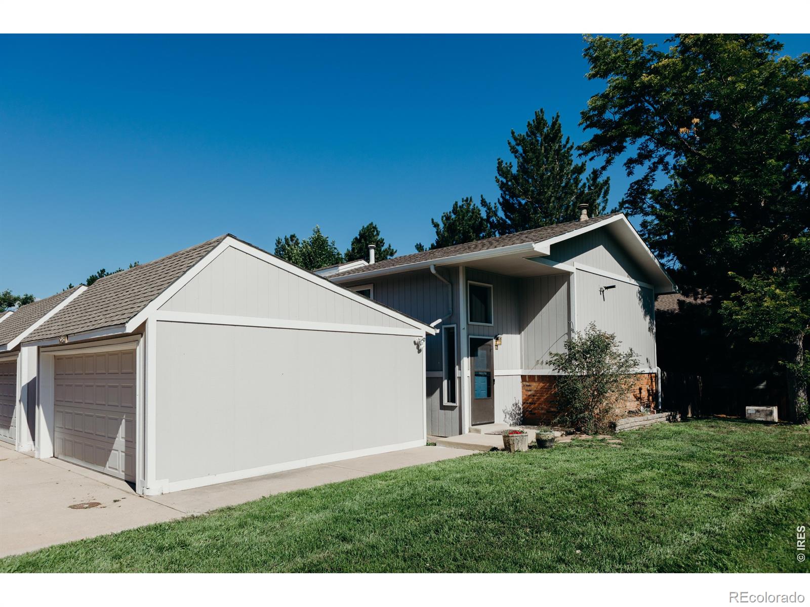 5481 White Place