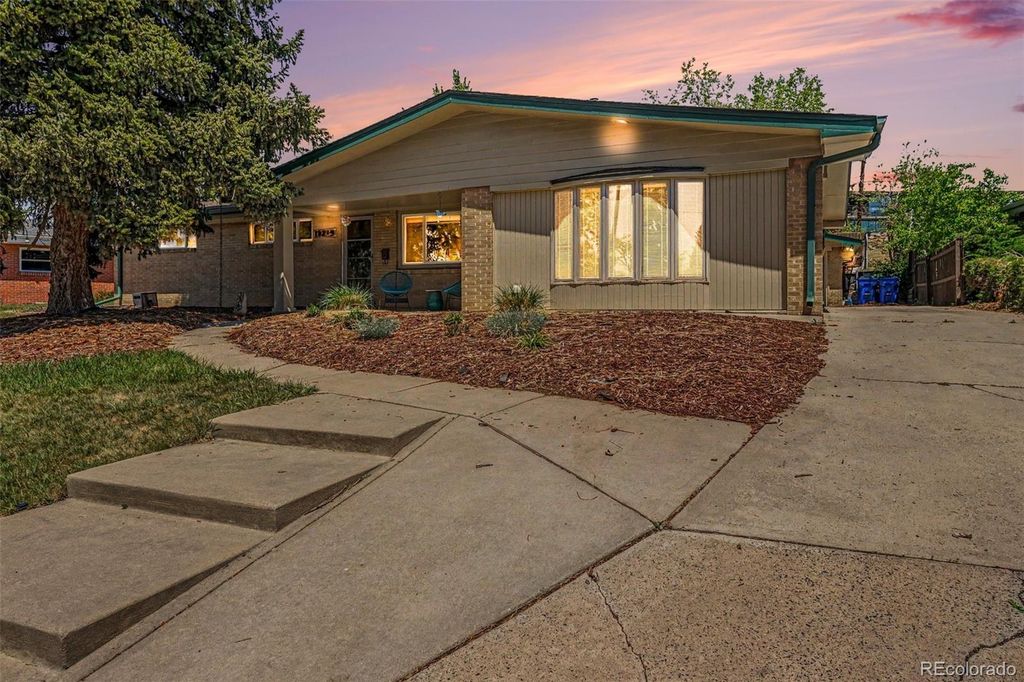 Photo of 10215 W 17th Place, Lakewood, CO 80215 (MLS # 4084172)