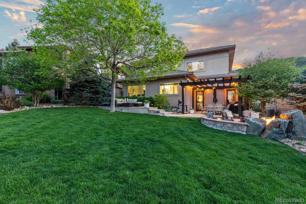 Photo of 6874 Raspberry Run, Littleton, CO 80125 (MLS # 6674082)