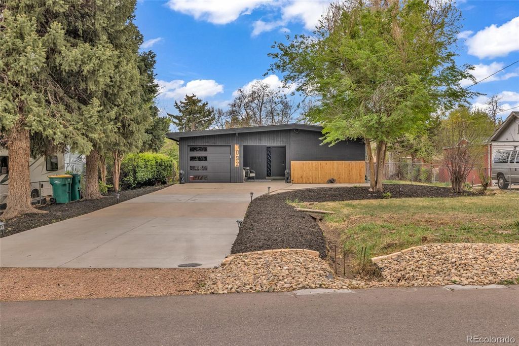 Photo of 7092 W 4th Avenue, Lakewood, CO 80226 (MLS # 7102909)