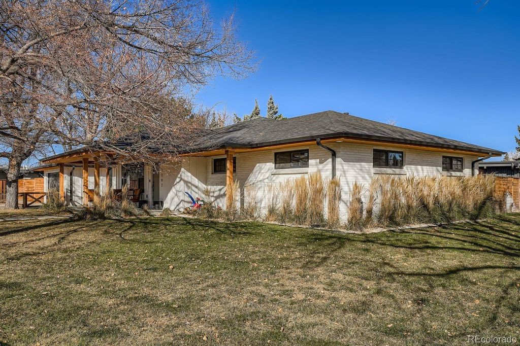 Photo of 4997 E Iowa Avenue, Denver, CO 80222 (MLS # 1997267)