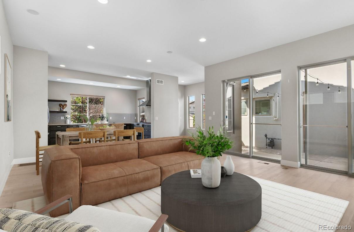 15525 W La Salle Avenue