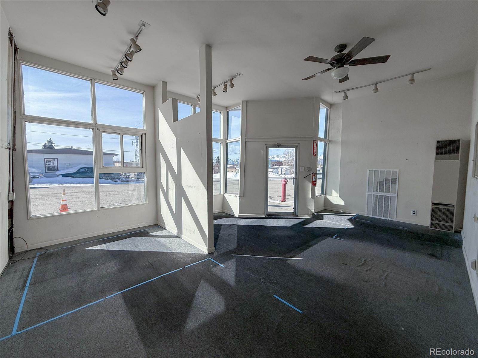 200 E 6th Street