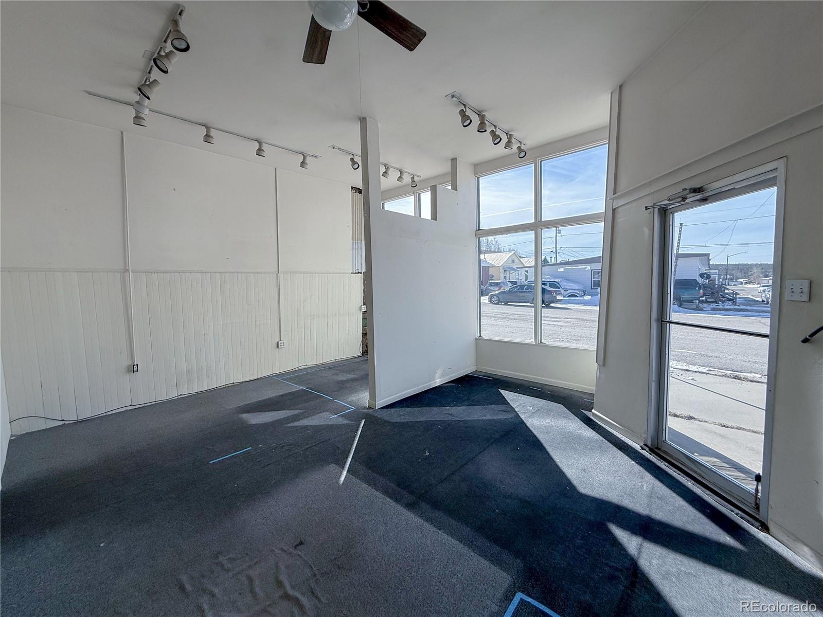 200 E 6th Street
