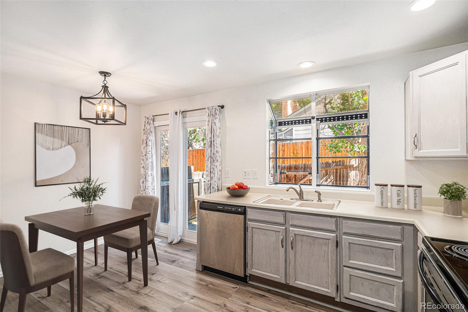 4501 S Crystal Way C303, Aurora, CO, 80015 3 4501 S Crystal Way C303
