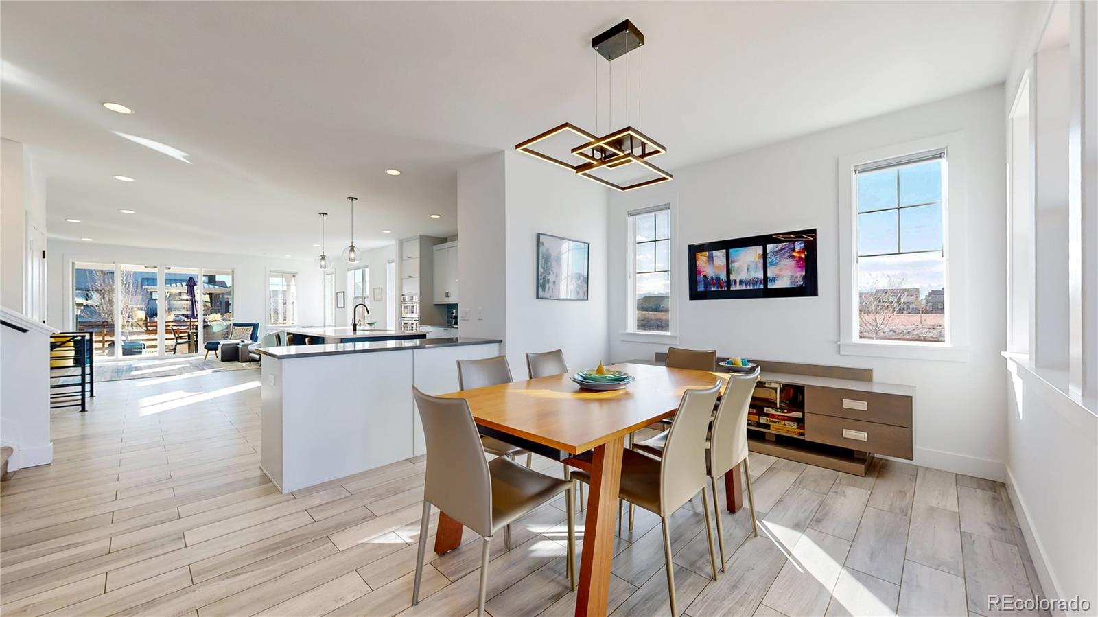 885 Delechant Drive