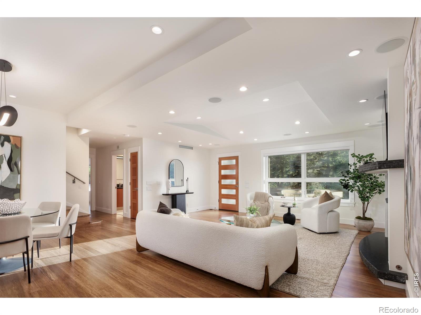 900 6th Street