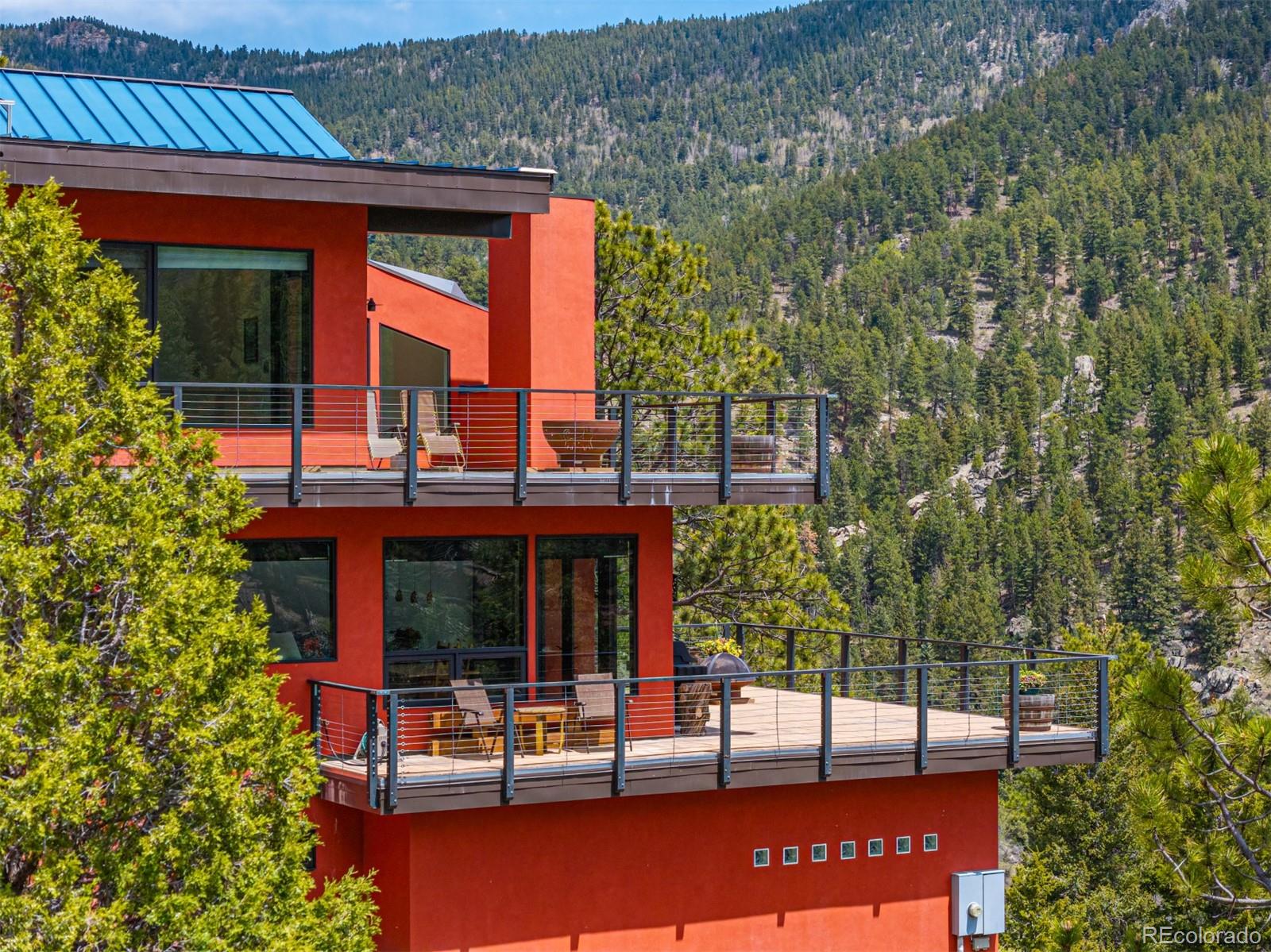 5896 Peregrine Trail