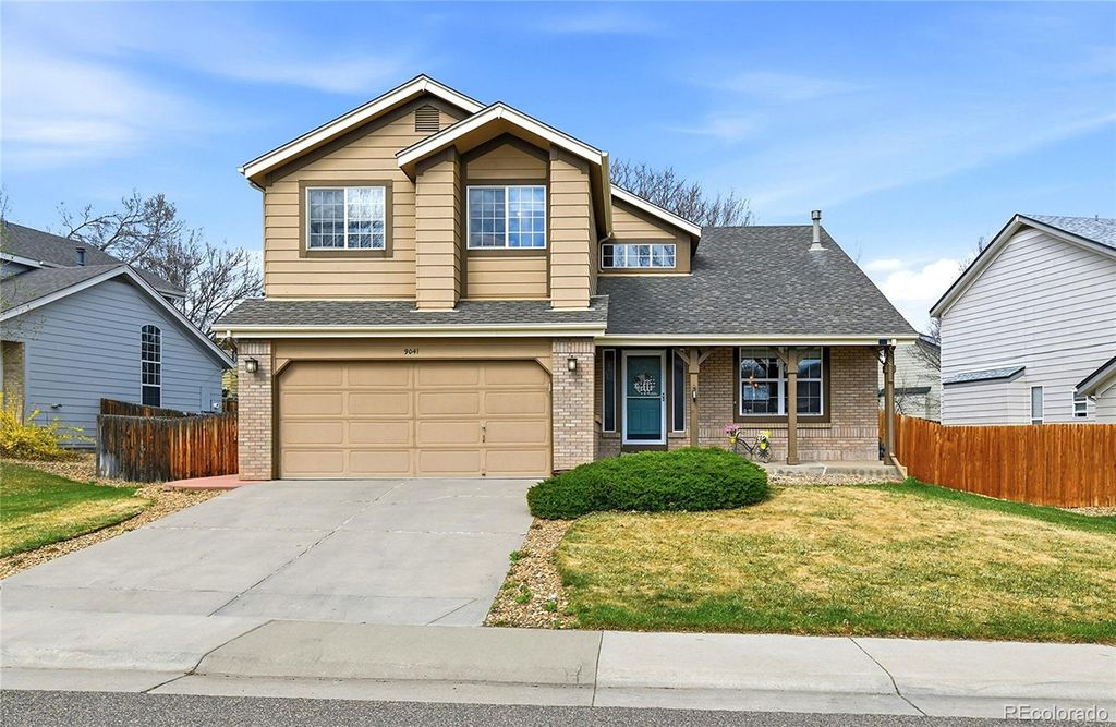 Photo of 9041 W Rockland Place, Littleton, CO 80128 (MLS # 4680977)