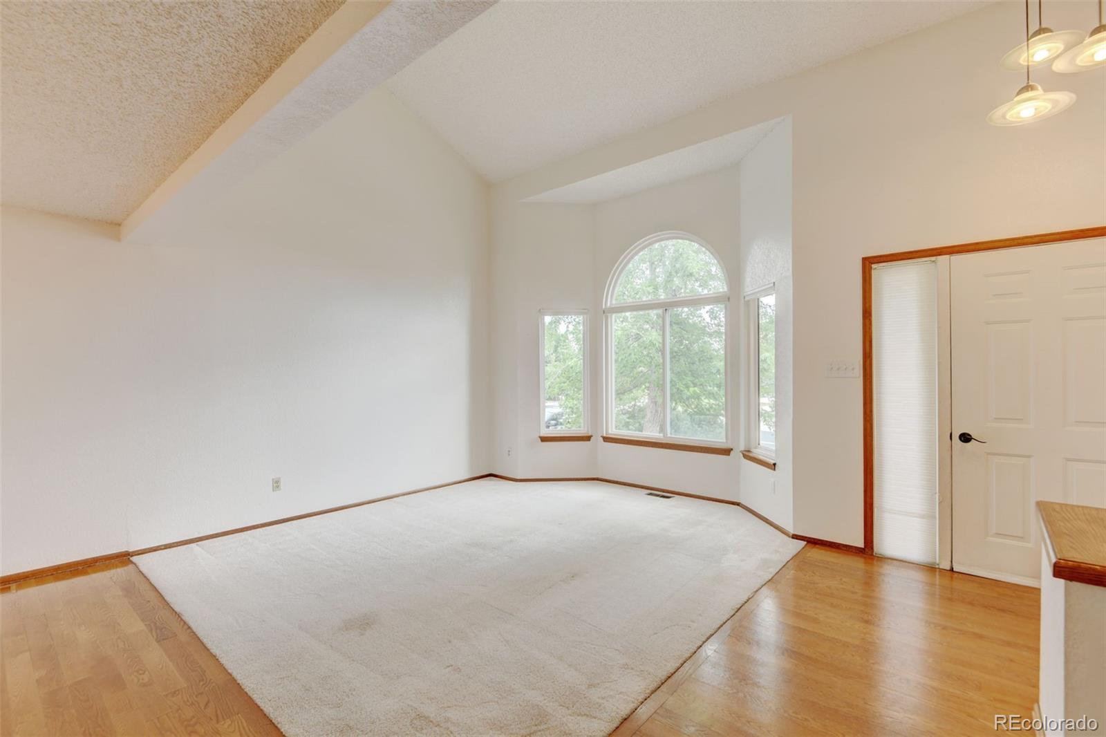 5695 W 109th Circle