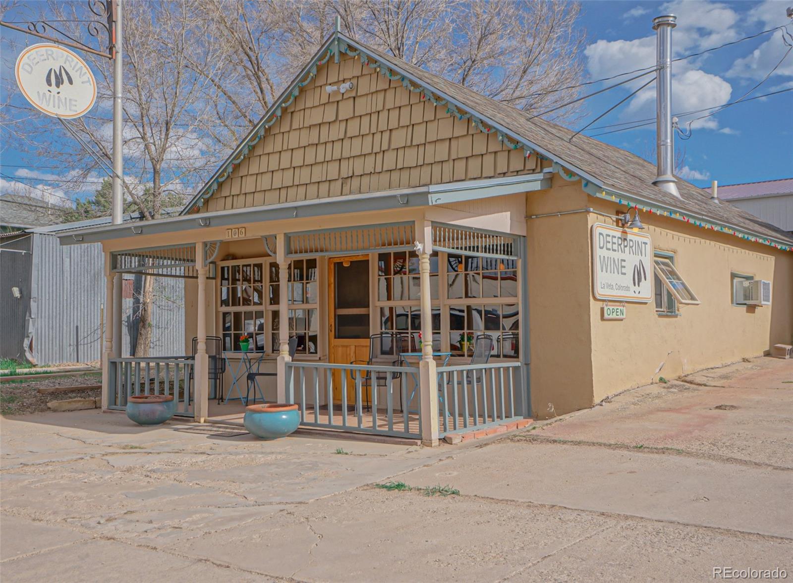 106 E Francisco Street