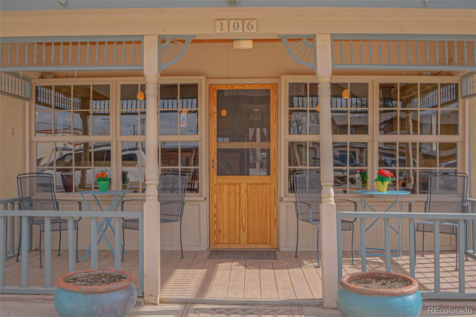 106 E Francisco Street