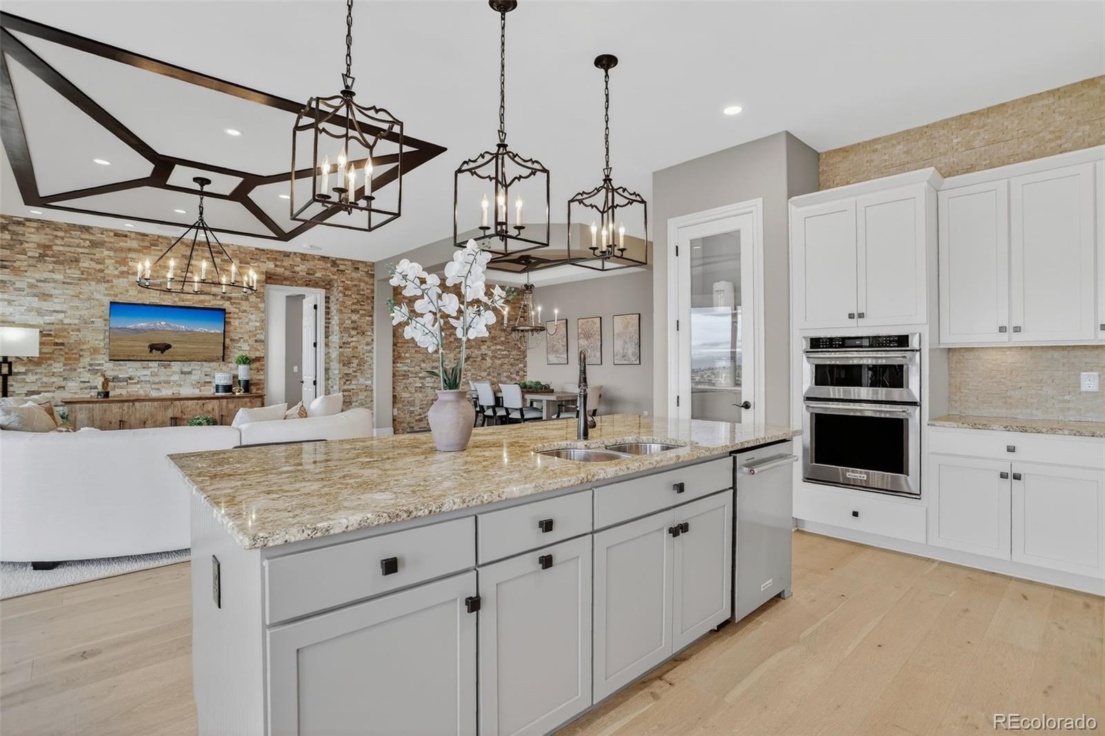 8363 S Winnipeg Court