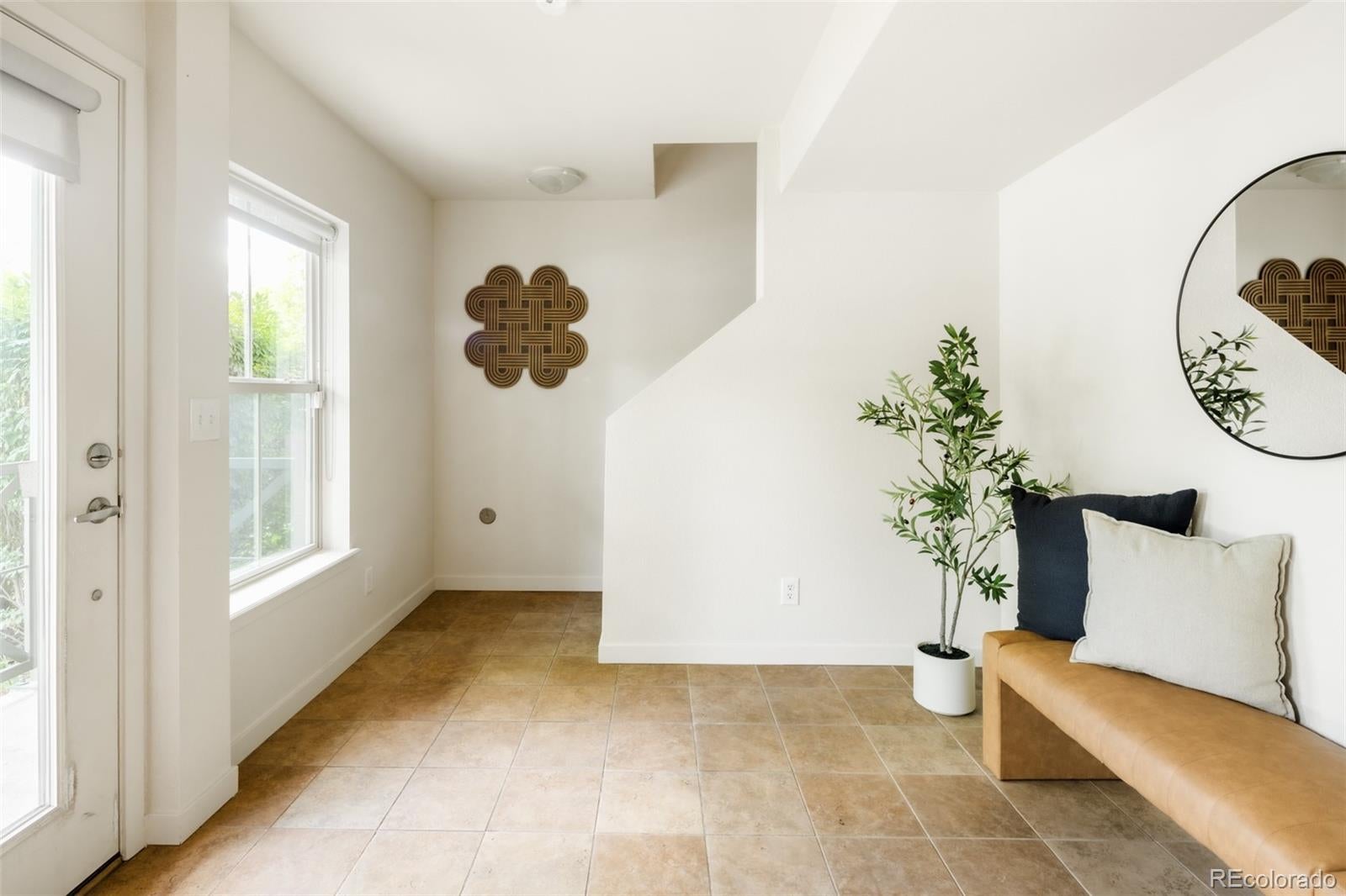 2889 Syracuse Court