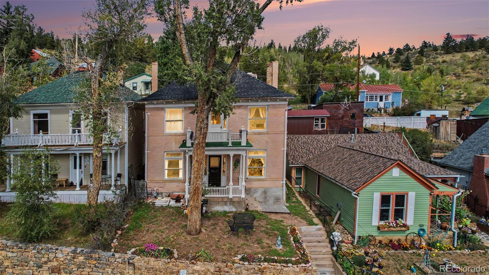 209 W 1st High Street