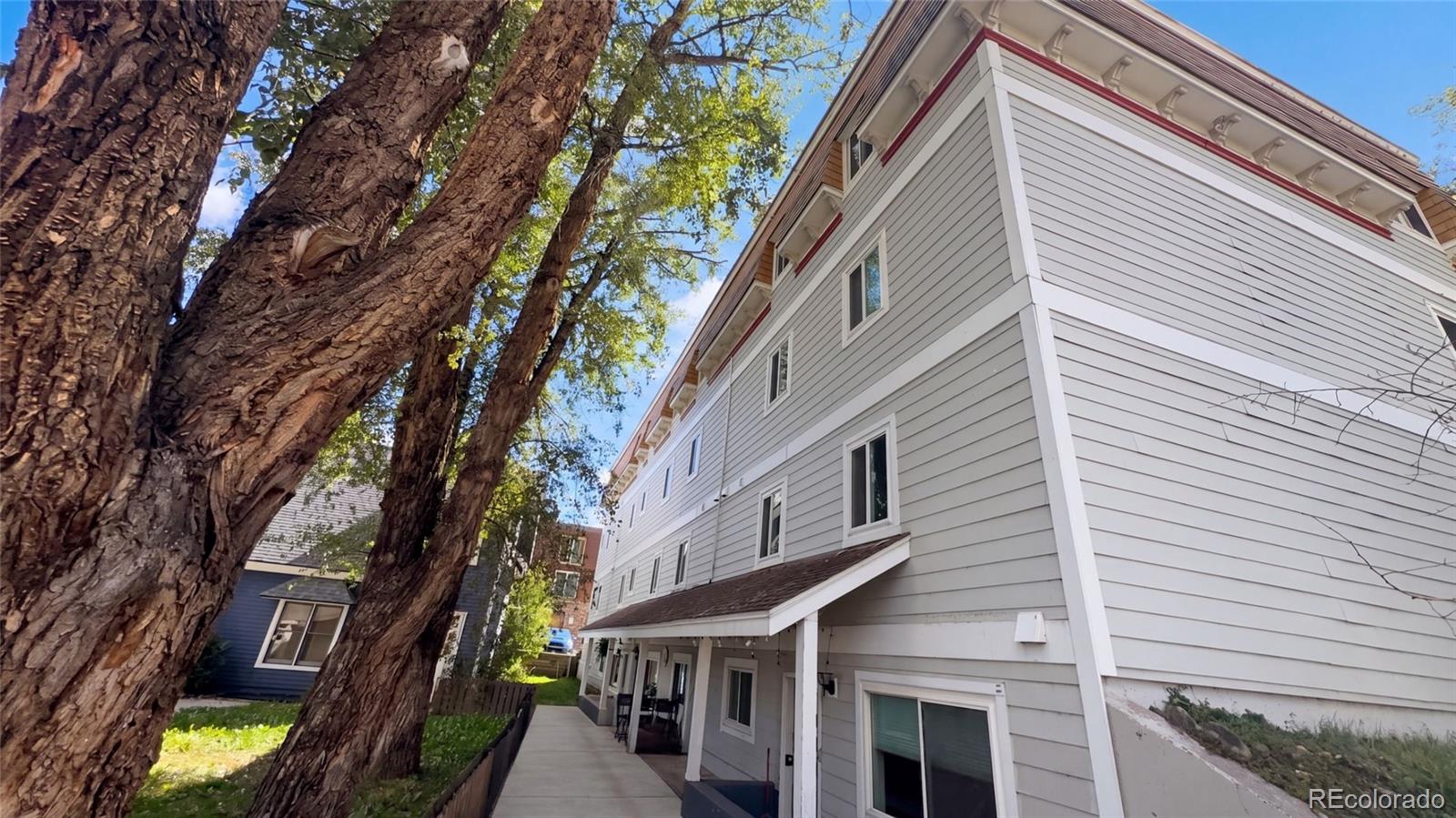 412 S Main Street 2B3