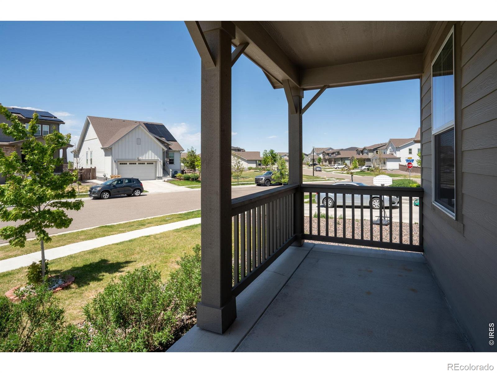 1916 Coopers Hawk Court