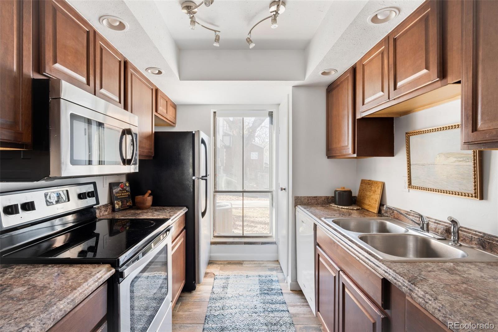 3550 S Harlan Street 275