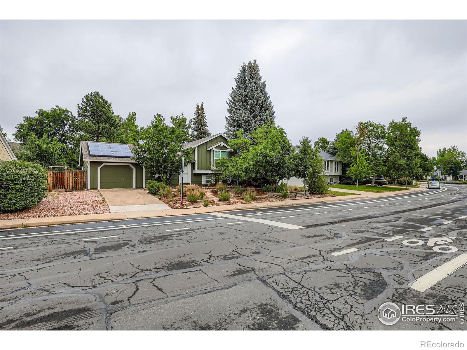 641 W Dahlia Street