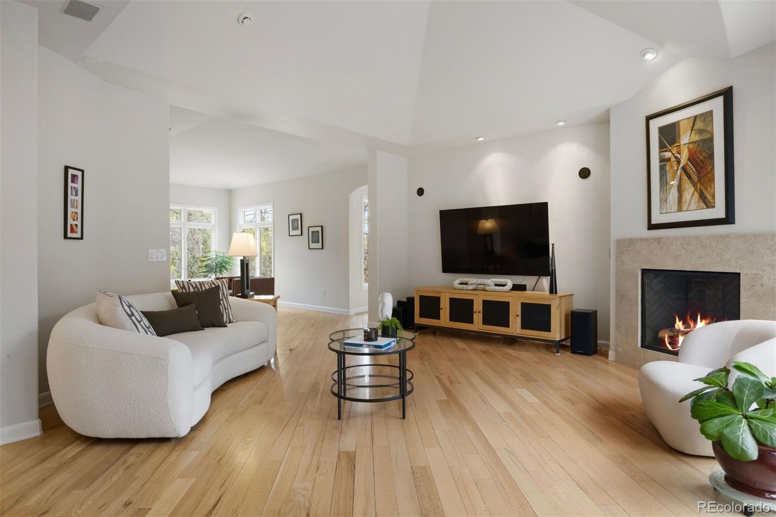 15 Castle Pines Drive