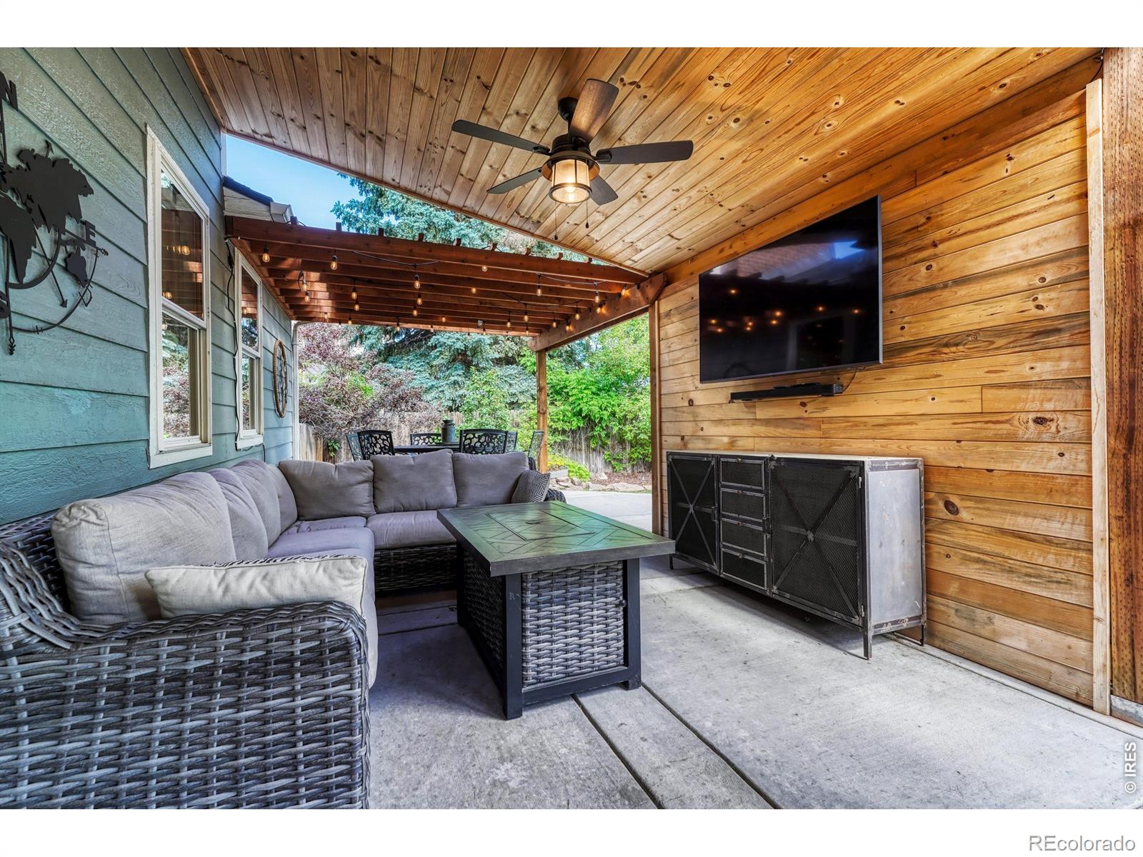 6552 W Calhoun Place