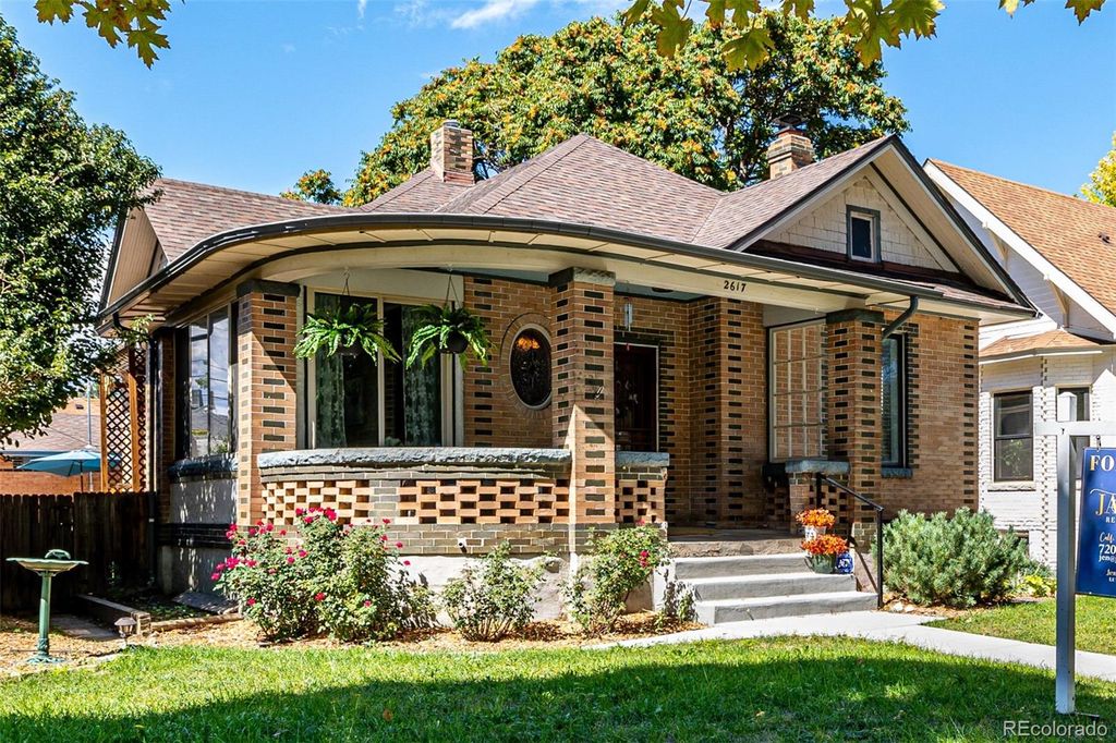 Photo of 2617 Albion Street, Denver, CO 80207 (MLS # 8821858)