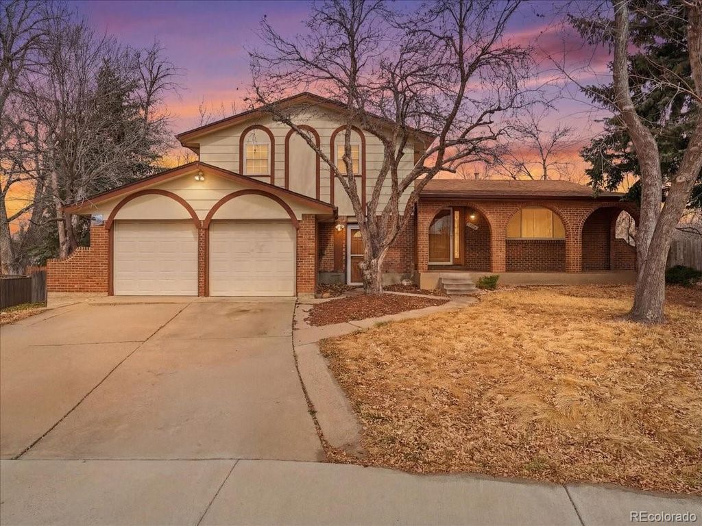 Photo of 6218 S Cherry Circle, Centennial, CO 80121 (MLS # 7172775)
