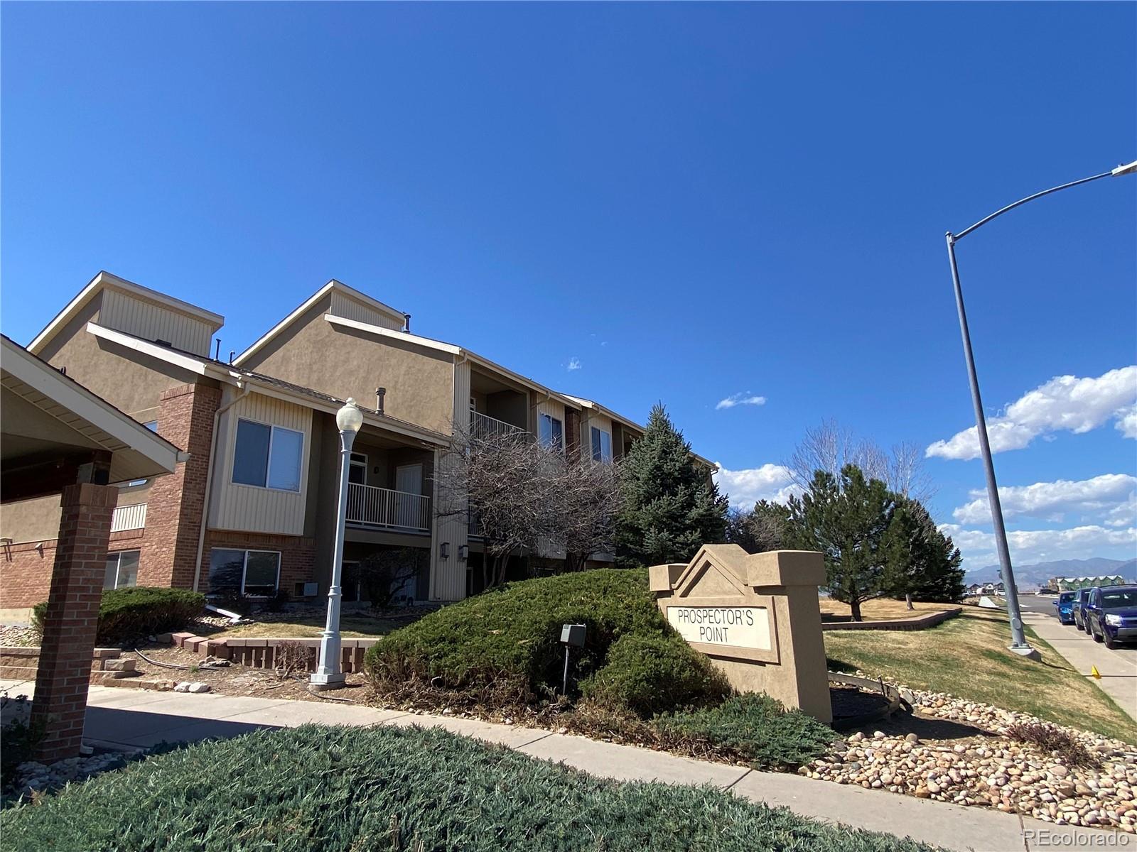 8685 Clay Street 305