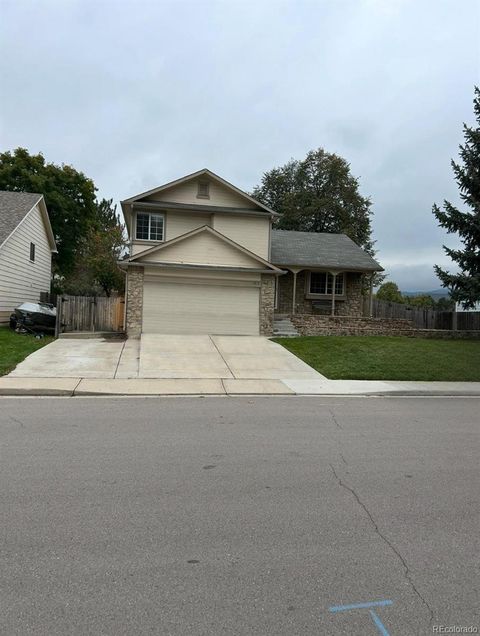 Photo of 11816 W Maplewood Avenue, Littleton, CO 80127 (MLS # 4086663)