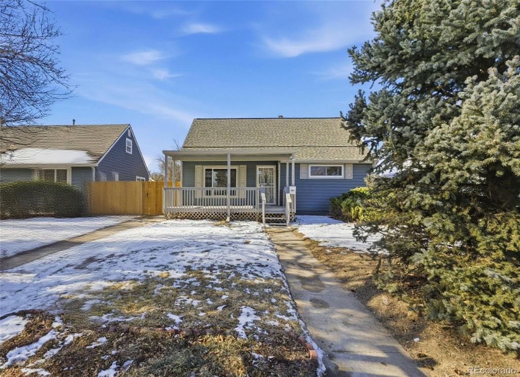 Photo of 1175 Rosemary Street, Denver, CO 80220 (MLS # 8676241)